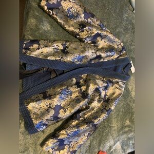 Guess reversible kimono